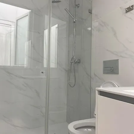 Casa Augusta 6 Хостел